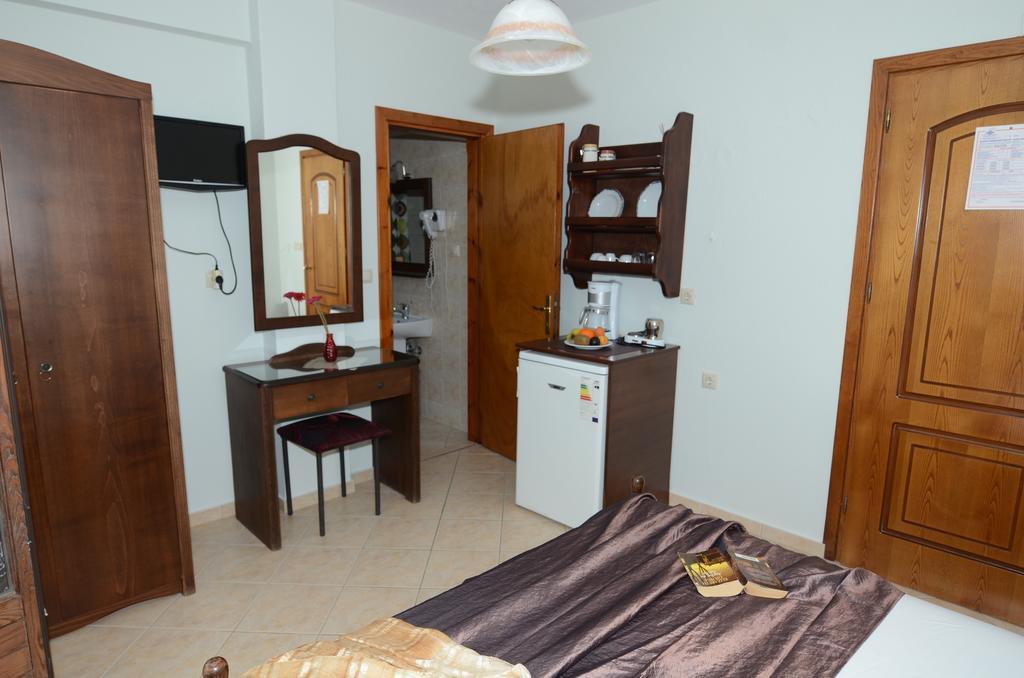 Nostos Rooms Амоляни Екстериор снимка