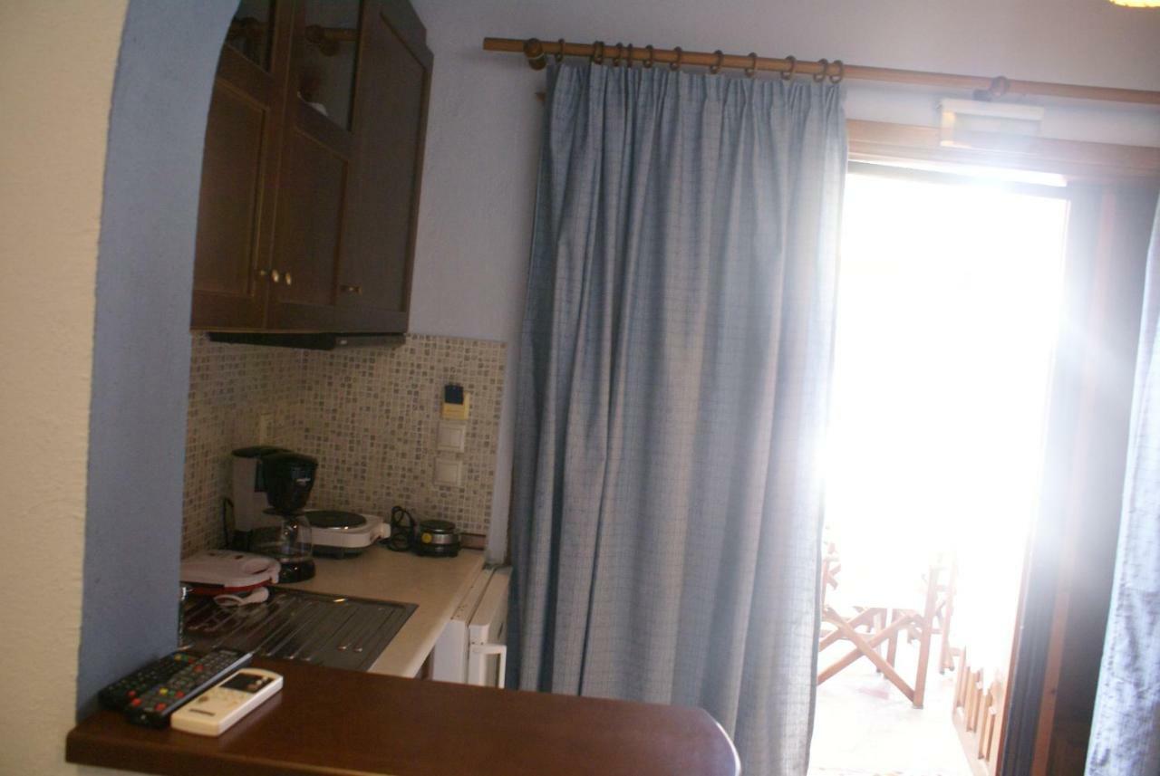 Nostos Rooms Амоляни Екстериор снимка